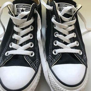 Black & White Converse Size 7.5 Women